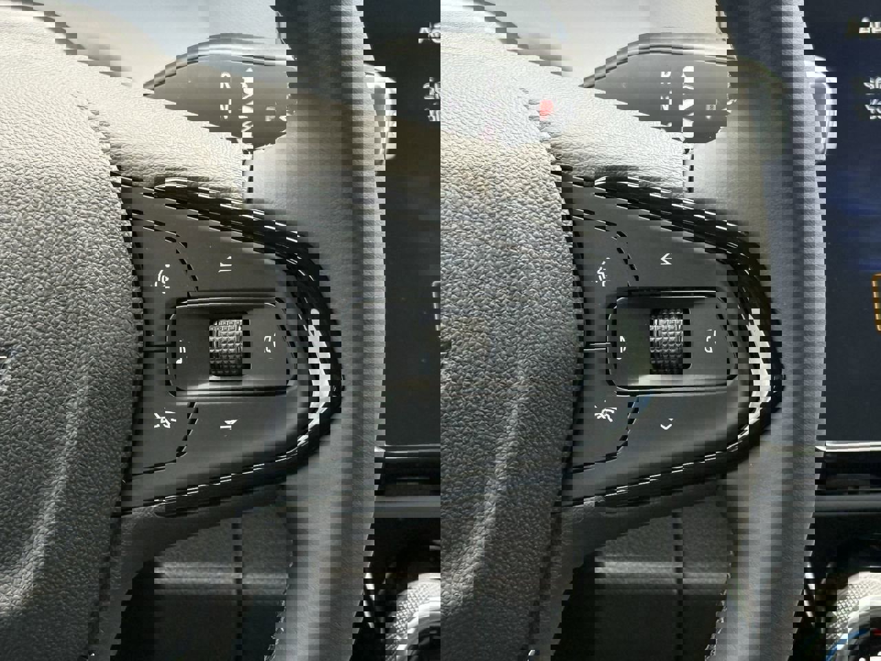 New 2027 Chevrolet Bolt LT image 14