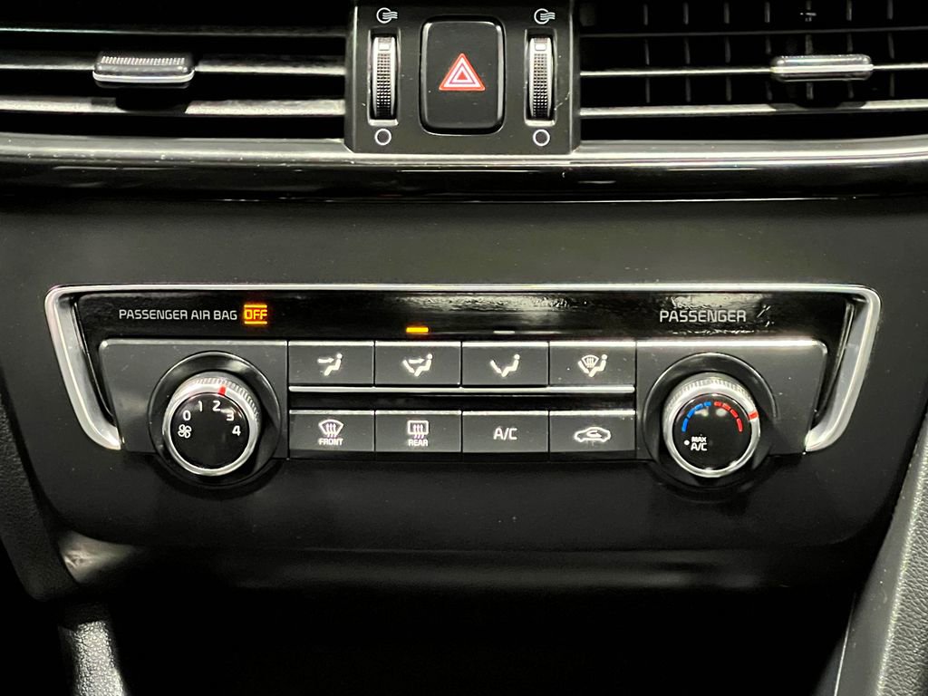 Used 2016 Kia Optima LX image 25