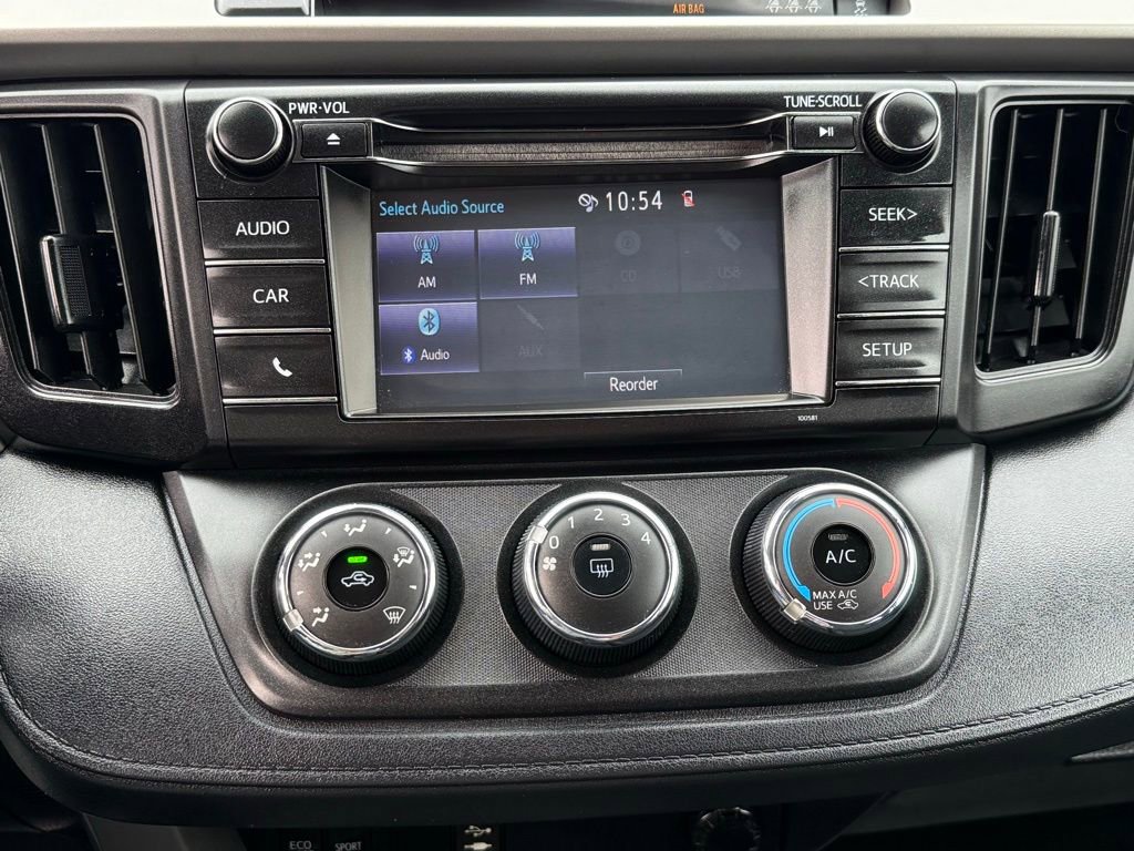 Used 2018 Toyota RAV4 LE w/ All Weather Liner Package image 33