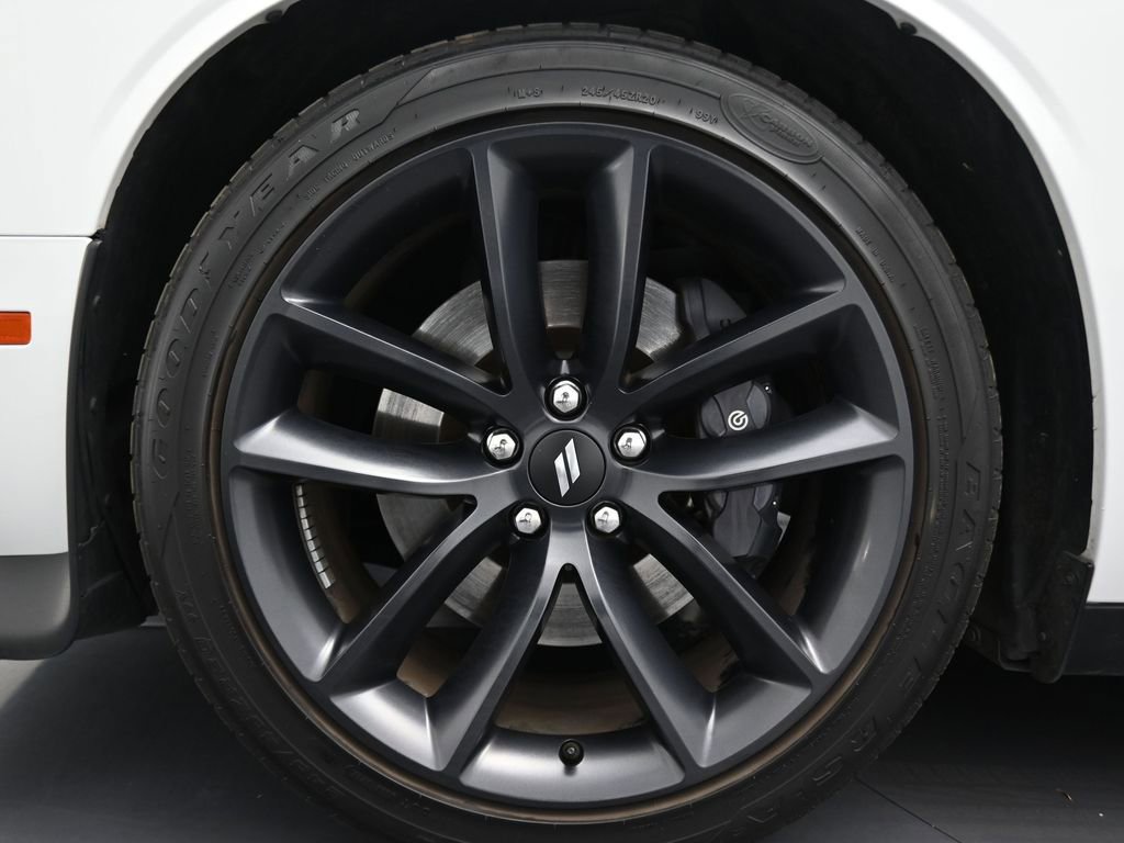 Used 2021 Dodge Challenger R/T w/ Performance Handling Group image 29