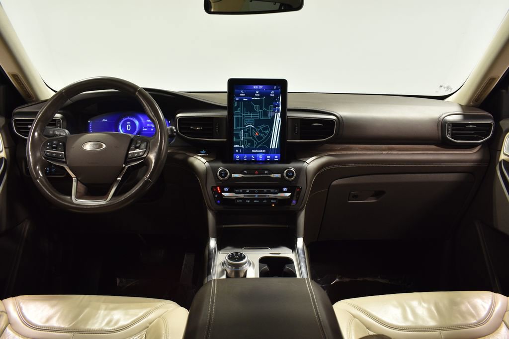 Used 2020 Ford Explorer Platinum w/ Premium Technology Package image 13