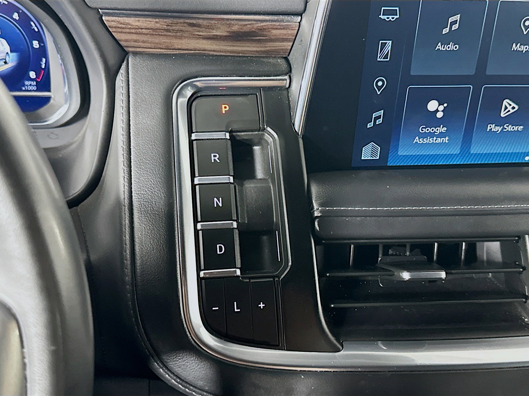 Used 2024 Chevrolet Tahoe LT image 24