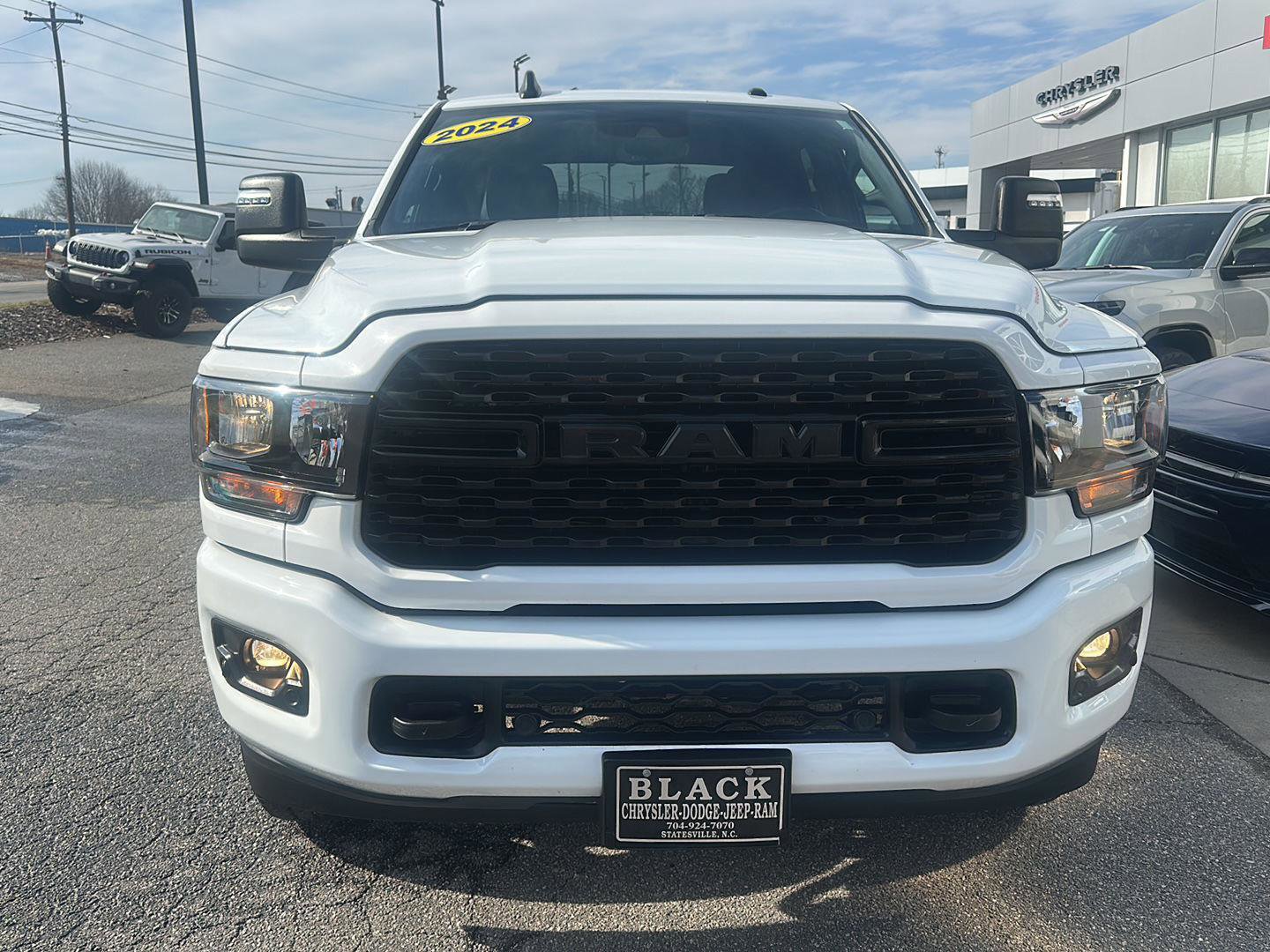 Used 2024 RAM 2500 Big Horn w/ Night Edition image 2