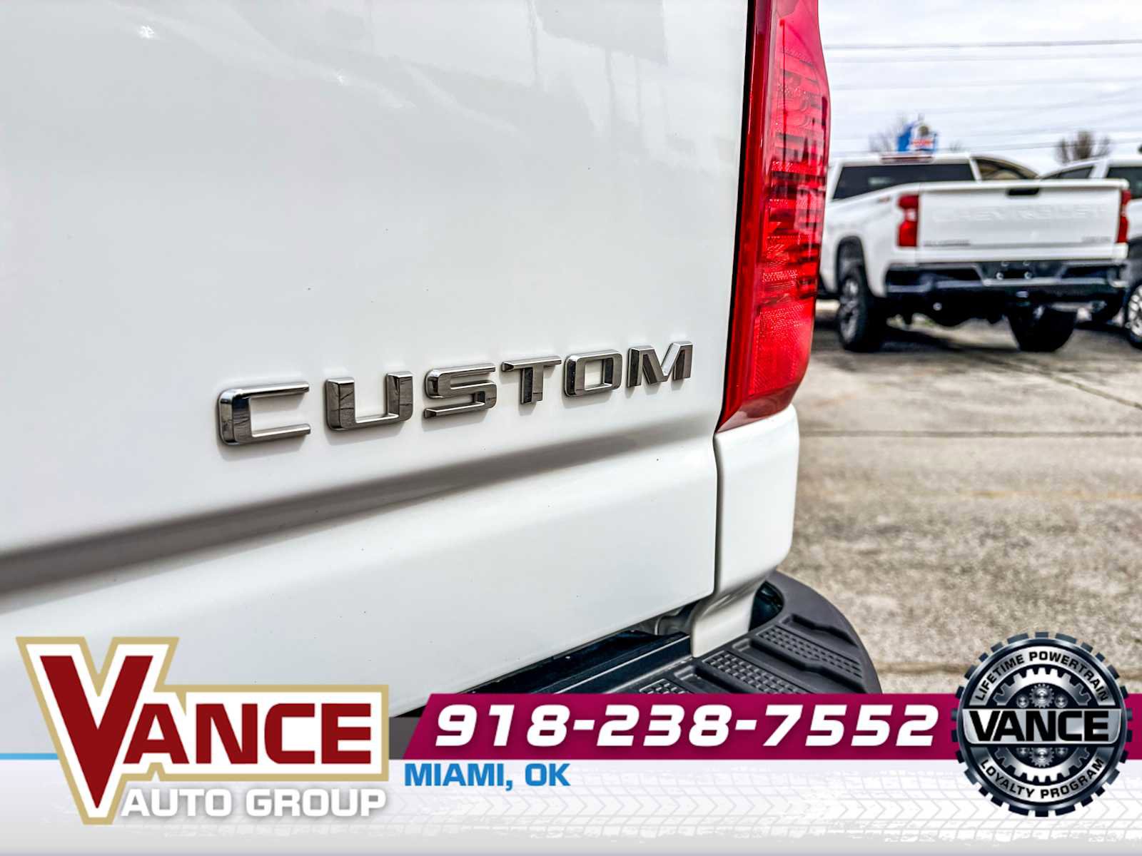 Used 2024 Chevrolet Silverado 2500 Custom w/ Custom Value Package image 12