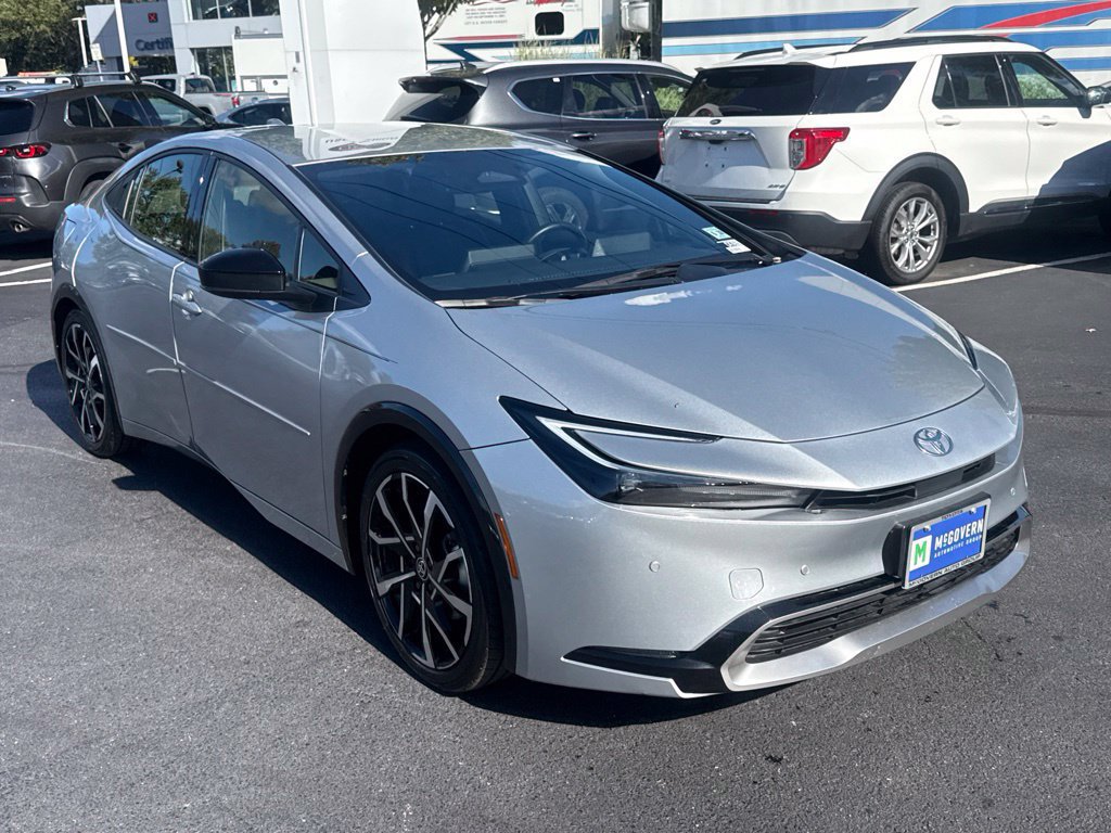 Certified 2023 Toyota Prius Prime FWD image 11