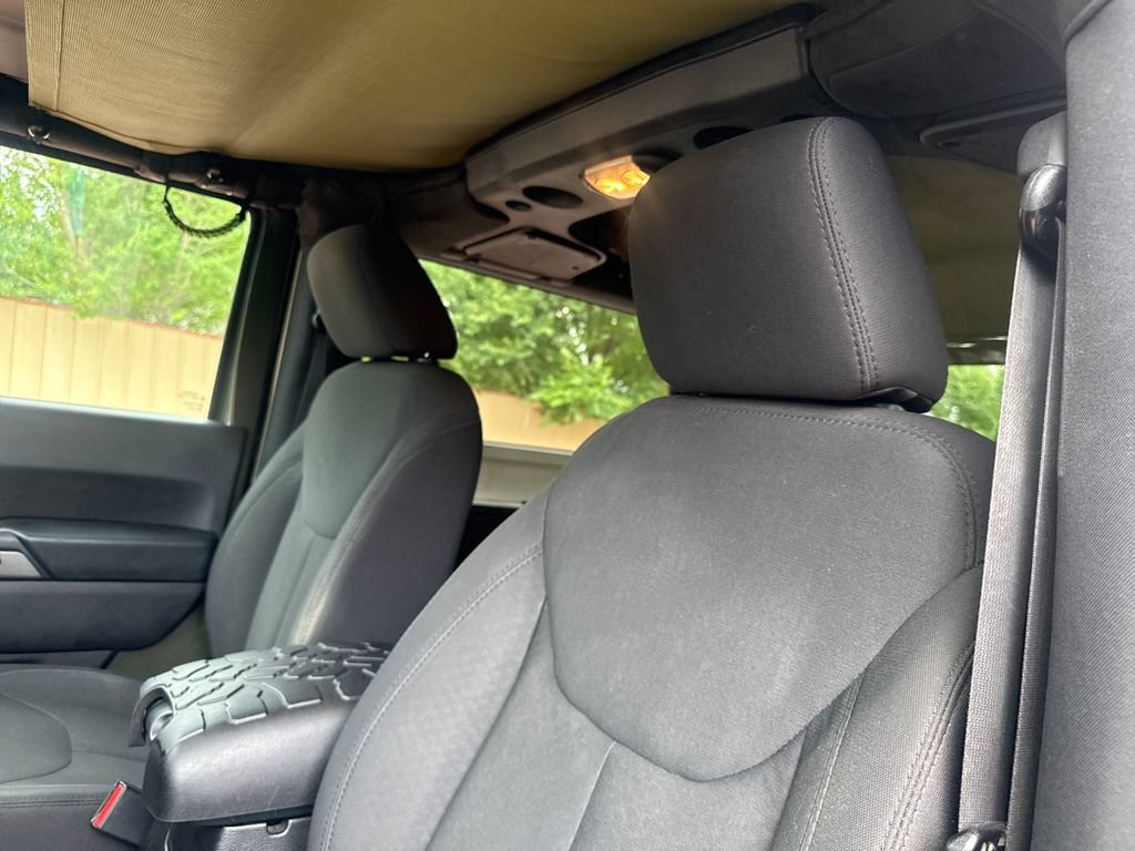 Used 2015 Jeep Wrangler Sport AWD/4WD image 14