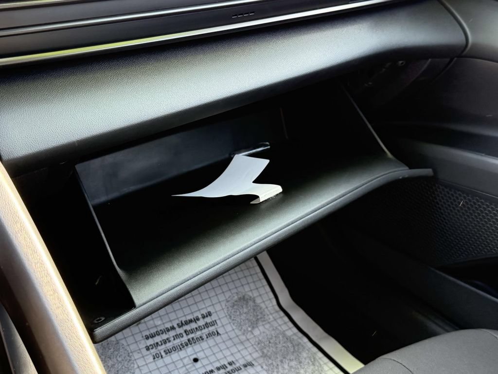 Certified 2025 Hyundai Elantra Sport FWD image 38
