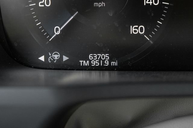 Used 2020 Volvo XC90 T5 Momentum image 10