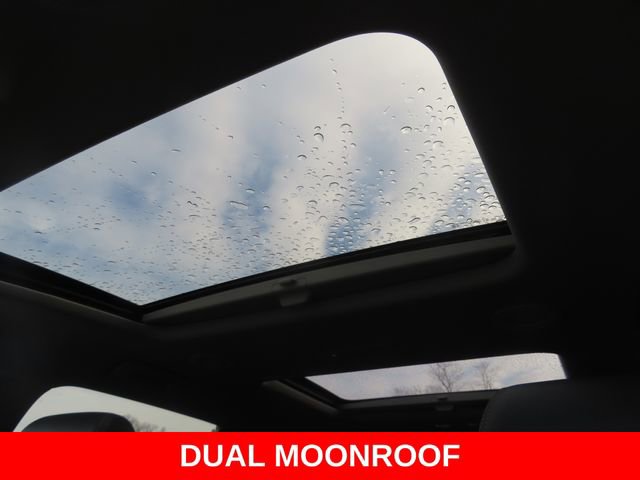 Used 2021 Buick Enclave Premium w/ Sun and Sites Package image 4