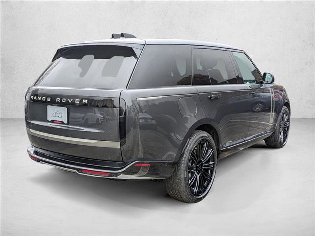 New 2026 Land Rover Range Rover Long Wheelbase SE video 2