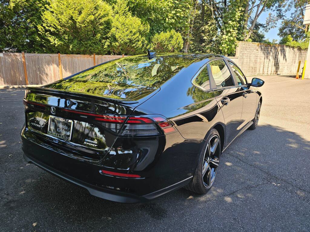 Used 2023 Honda Accord Sport image 7