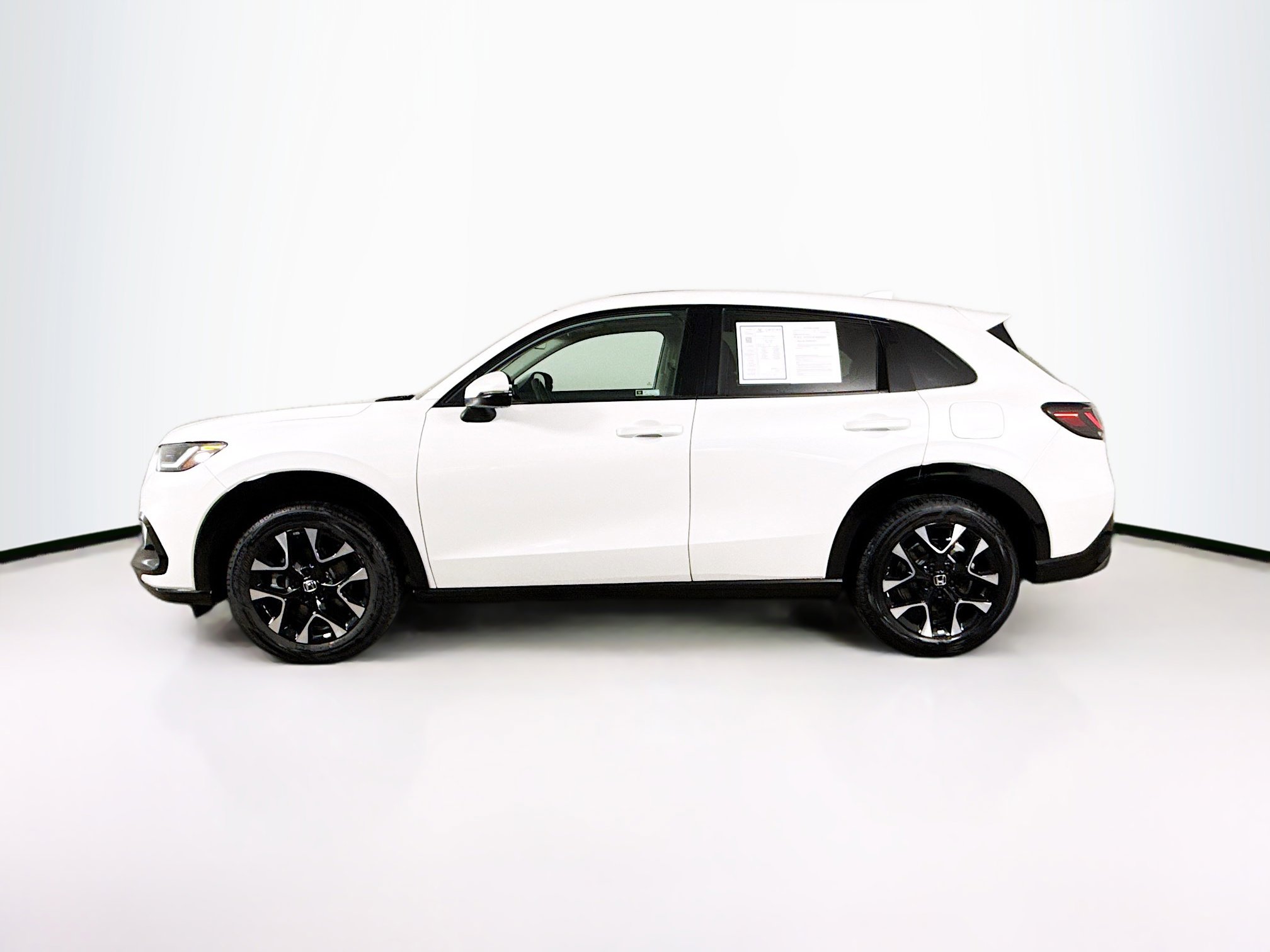 Certified 2026 Honda HR-V EX-L image 7