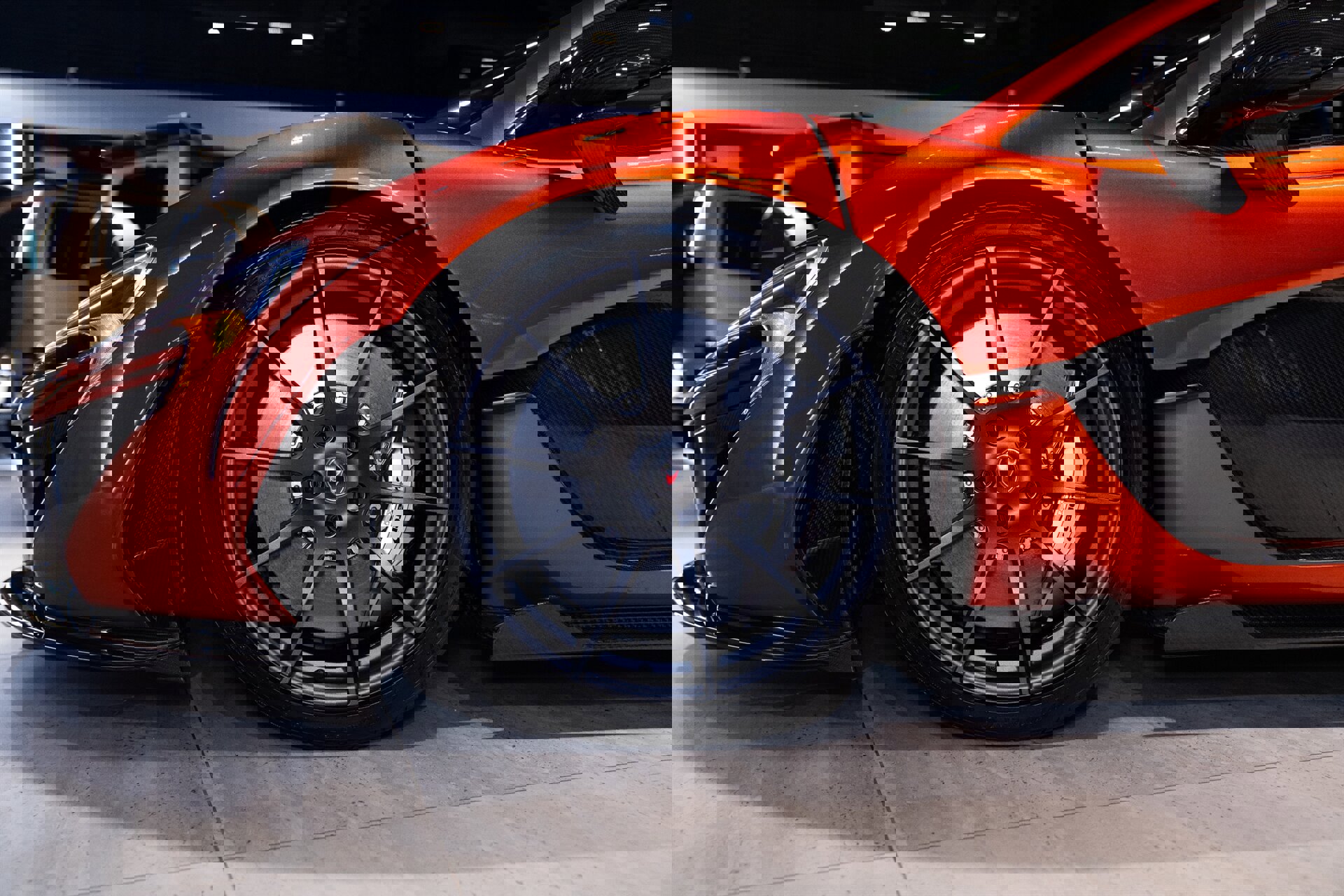 Used 2014 McLaren P1 image 30