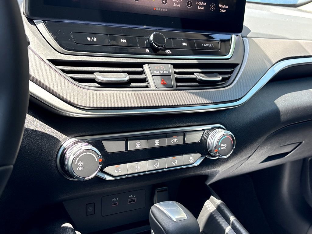 New 2026 Nissan Altima 2.5 SR FWD image 9