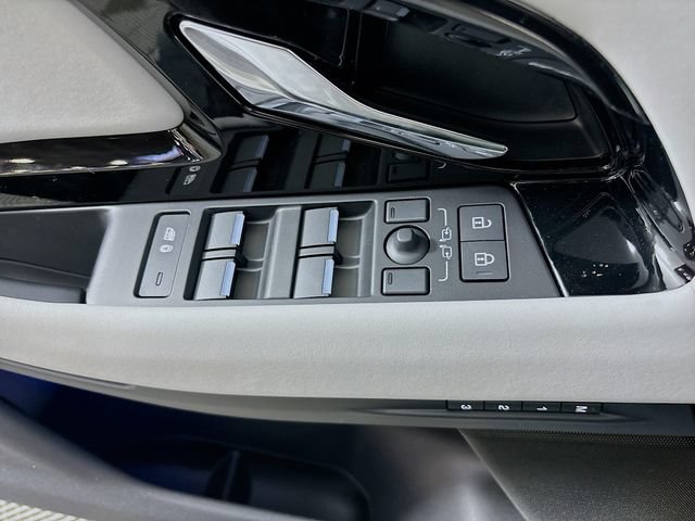 New 2026 Land Rover Range Rover Evoque Hoxton AWD/4WD image 19
