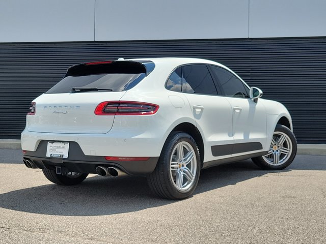 Certified 2015 Porsche Macan S AWD/4WD image 7