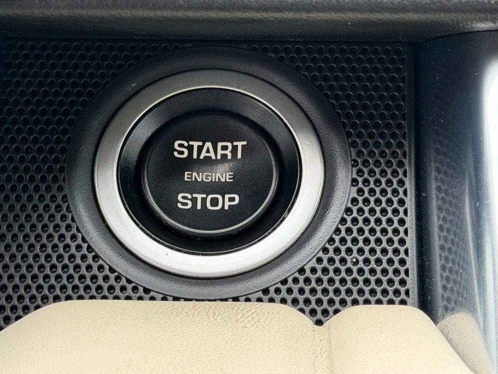 Used 2022 Land Rover Range Rover Sport HST image 29