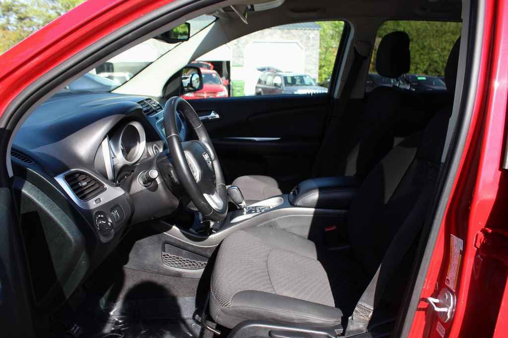 Used 2016 Dodge Journey Crossroad image 24