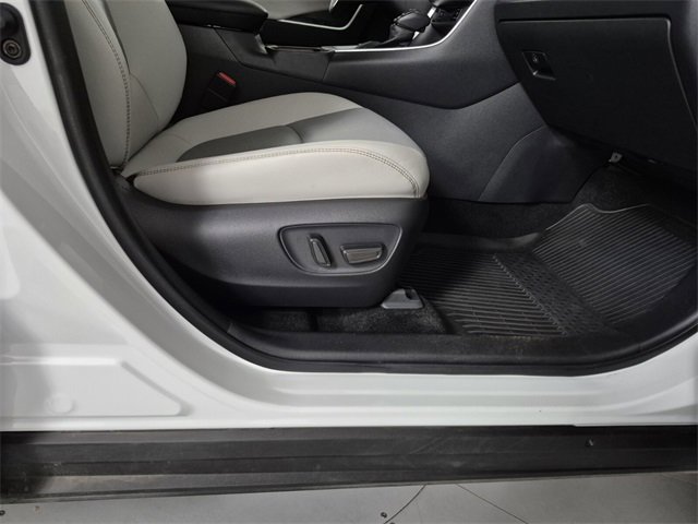 Used 2023 Toyota RAV4 Limited image 33