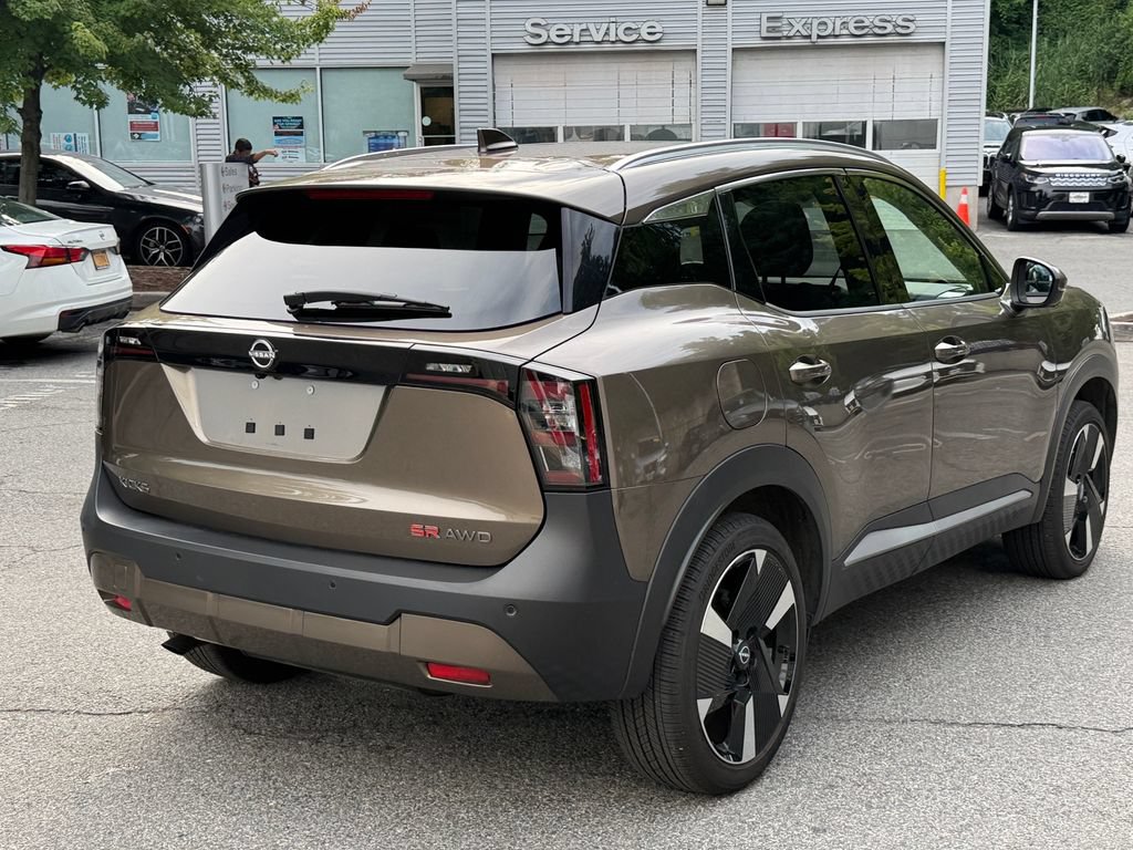 Used 2025 Nissan Kicks SR w/ SR Premium Package AWD/4WD image 6