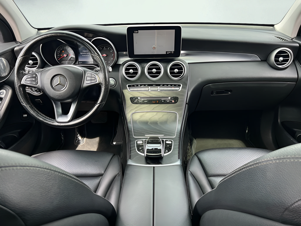 Used 2017 Mercedes-Benz GLC 300 4MATIC Coupe image 2