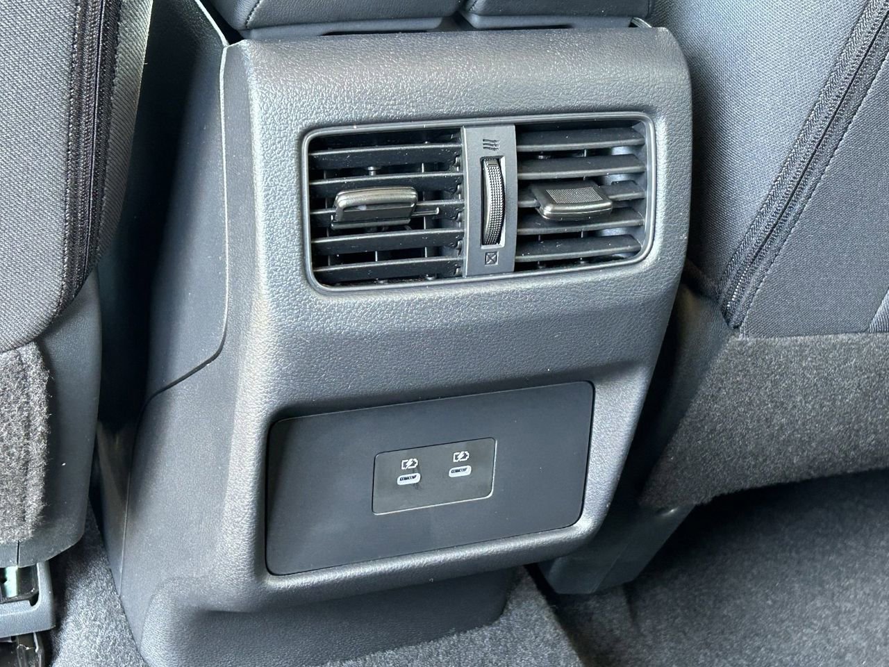 Certified 2026 Nissan Rogue SV image 15