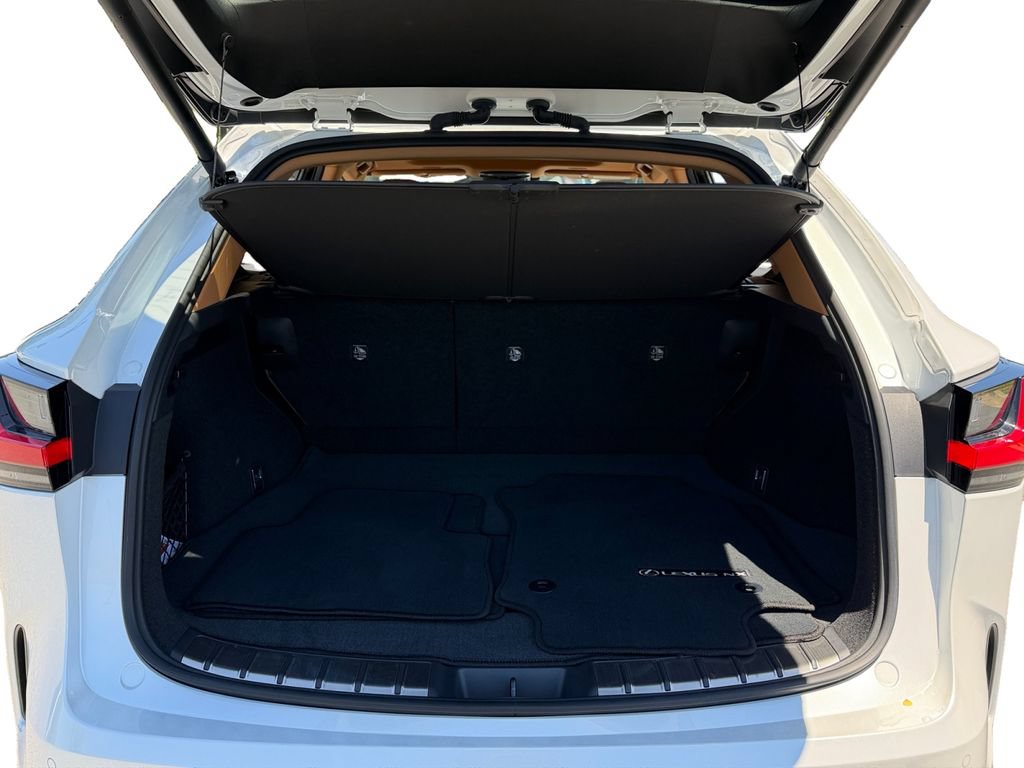 Used 2024 Lexus NX 250 FWD image 10
