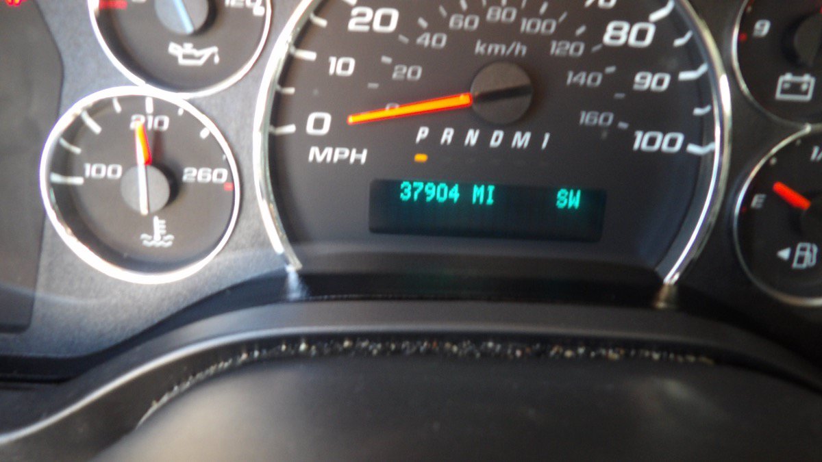Used 2025 Chevrolet Express 2500 Extended w/ Driver Convenience Package RWD image 17