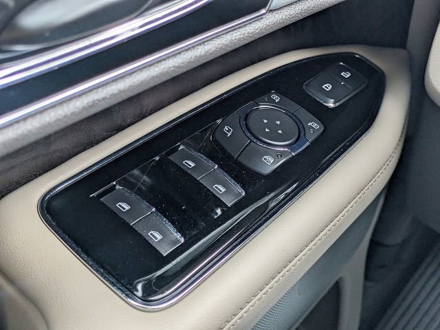 Used 2022 Lincoln Navigator Reserve image 24