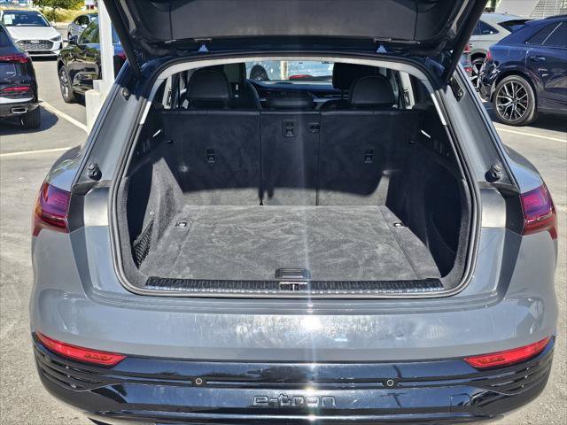 Used 2024 Audi Q8 e-tron Prestige w/ Prestige Package AWD/4WD image 7