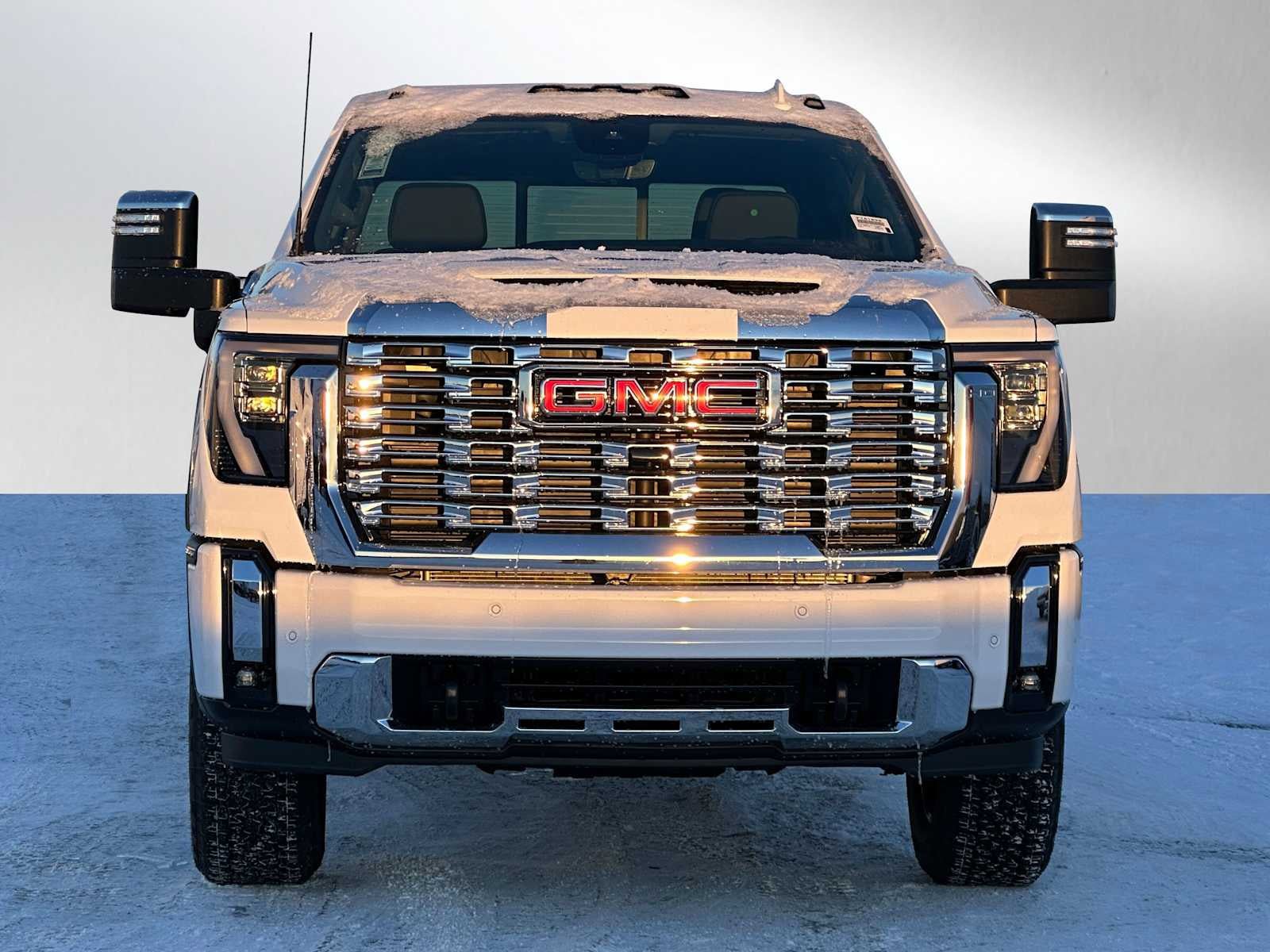 New 2026 GMC Sierra 2500 Denali w/ Denali Reserve Package image 8