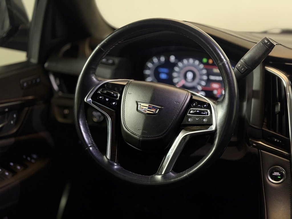 Used 2019 Cadillac Escalade ESV Platinum image 13