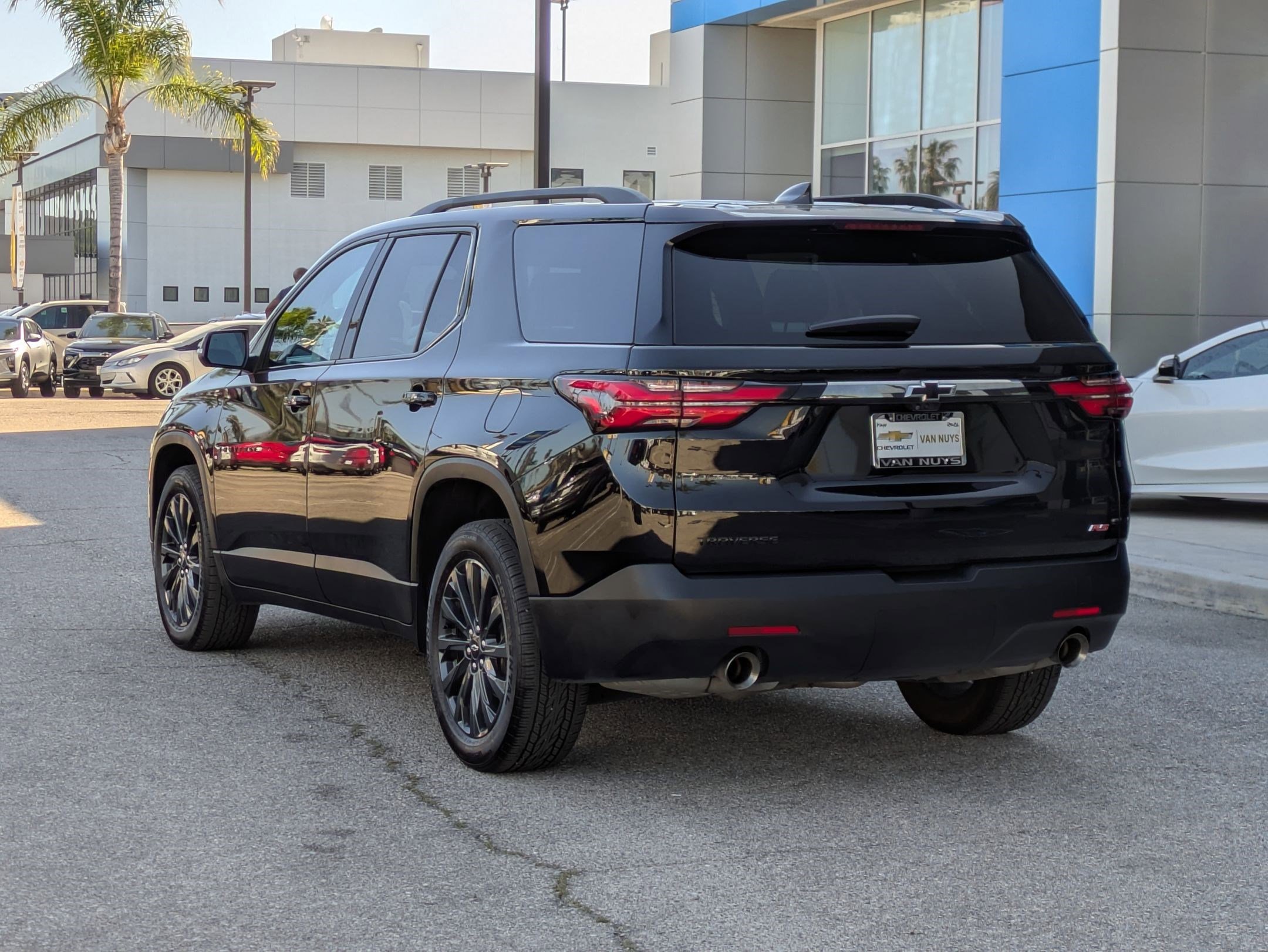 Used 2023 Chevrolet Traverse RS image 7