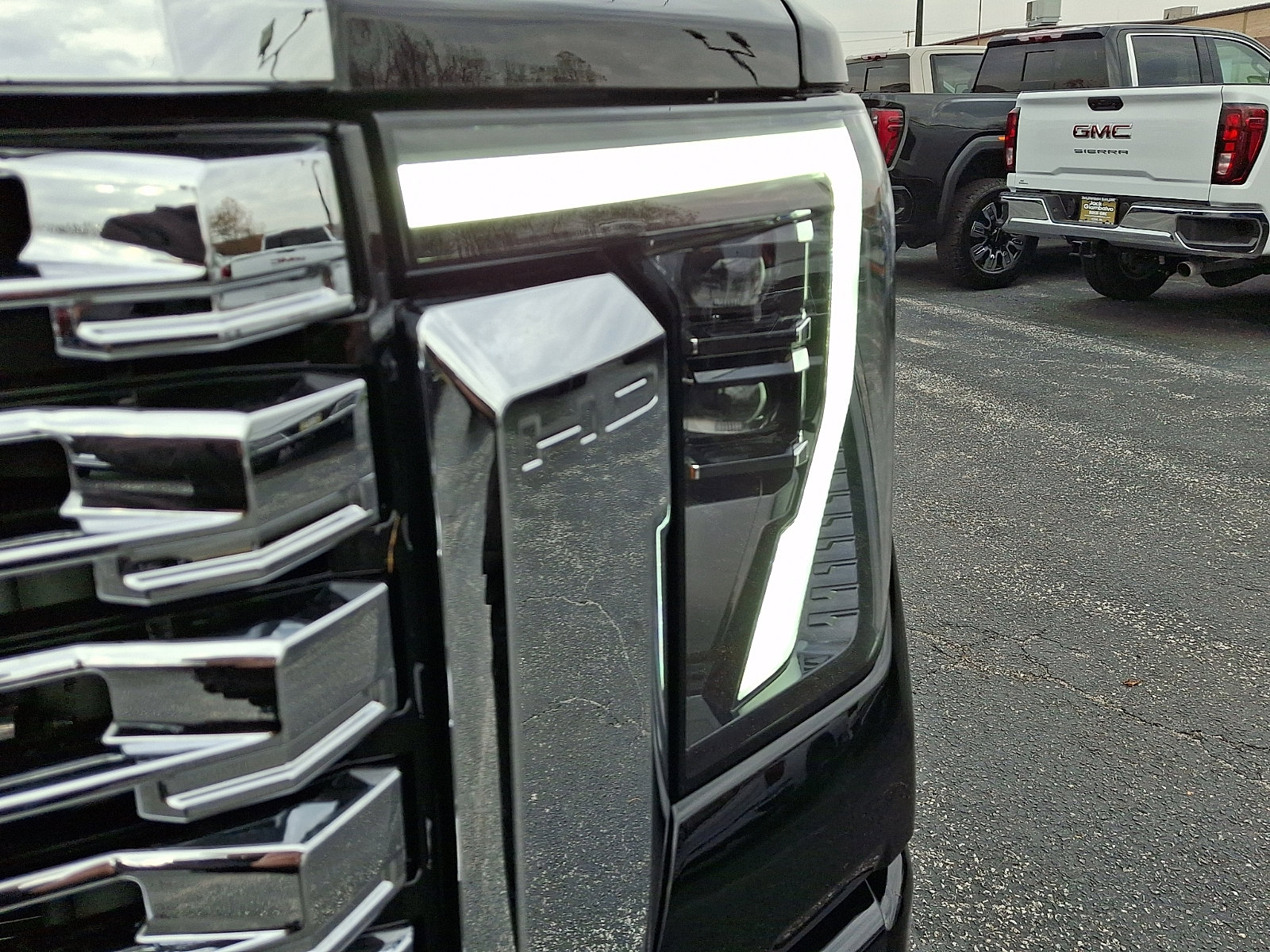 New 2026 GMC Sierra 2500 Denali w/ Denali Reserve Package image 11