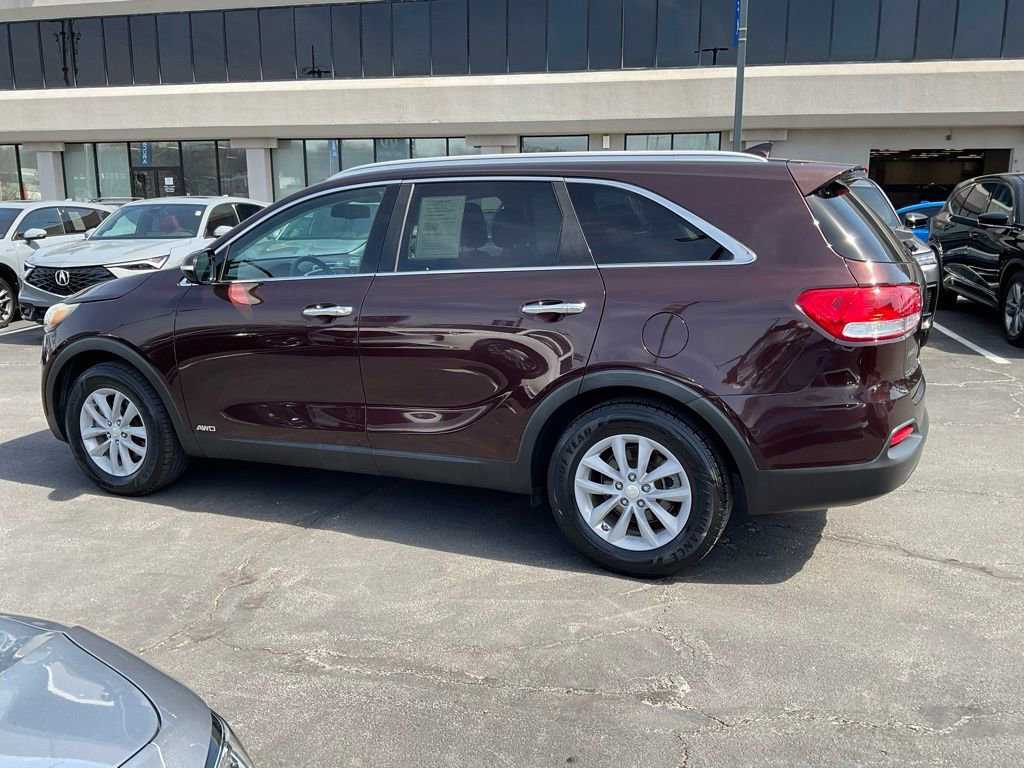 Used 2016 Kia Sorento LX w/ LX Convenience Package image 5