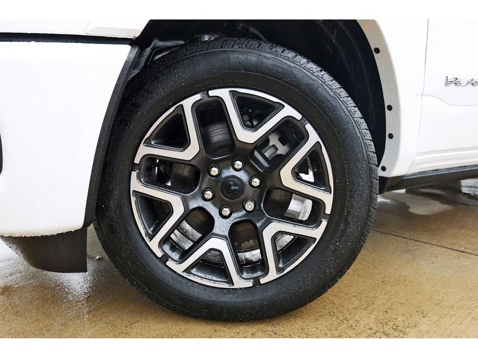 Used 2026 RAM 1500 Laramie RWD image 29