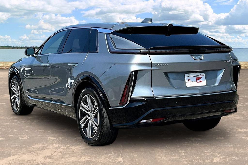 Used 2024 Cadillac Lyriq Luxury RWD image 6