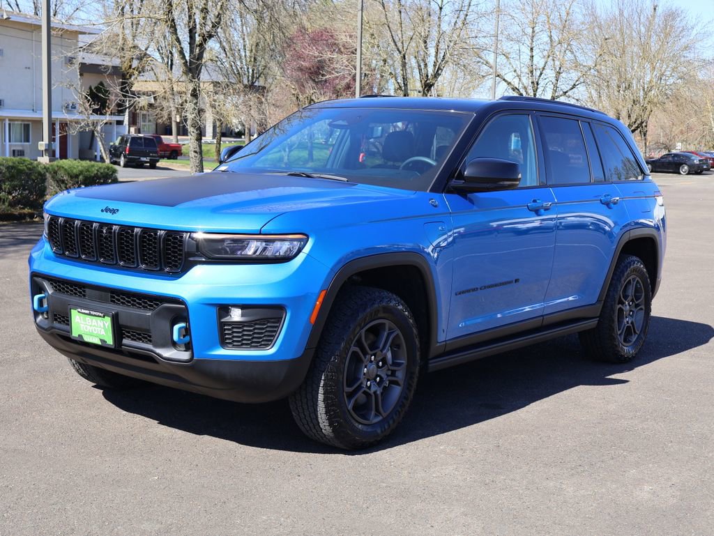 Used 2024 Jeep Grand Cherokee Trailhawk w/ Luxury Tech Group III AWD/4WD image 12