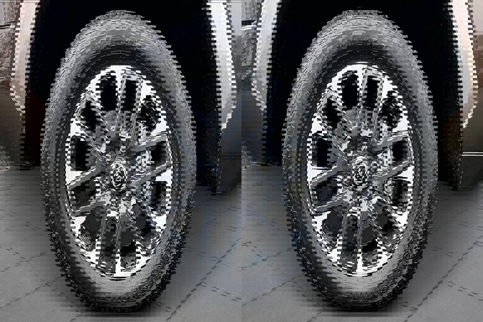 Used 2024 Toyota Tundra Limited image 11