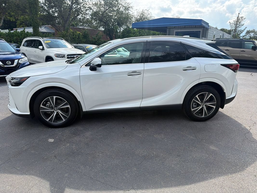 Used 2024 Lexus RX 350 Premium w/ Accessory Package (Z1) AWD/4WD image 2