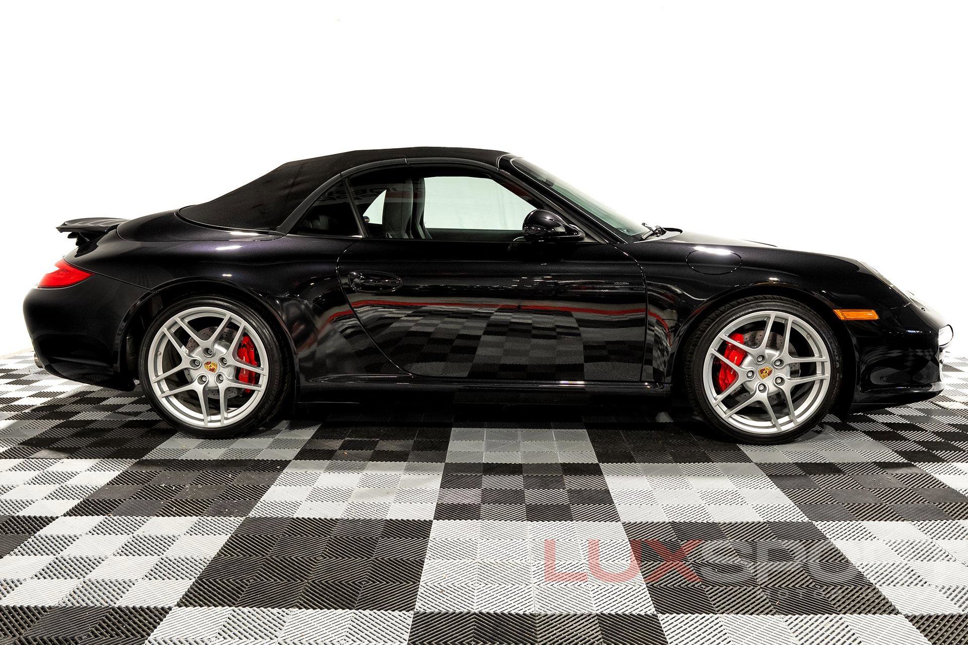 Used 2009 Porsche 911 Carrera S image 10