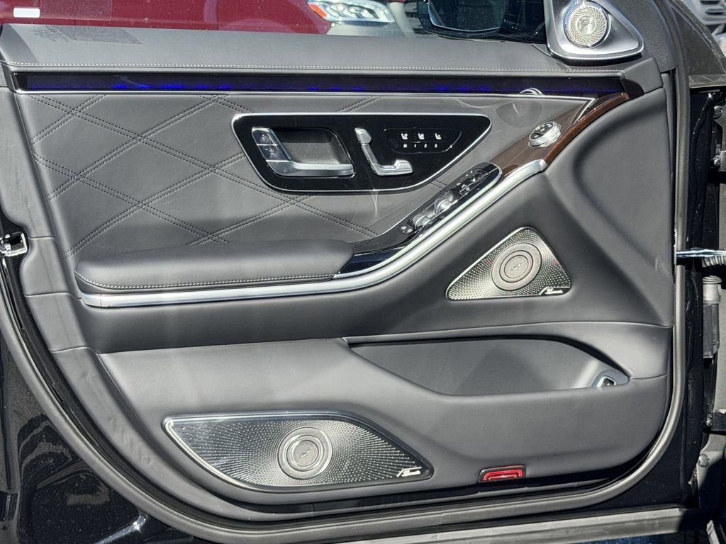 New 2026 Mercedes-Benz Maybach S 580 4MATIC image 16