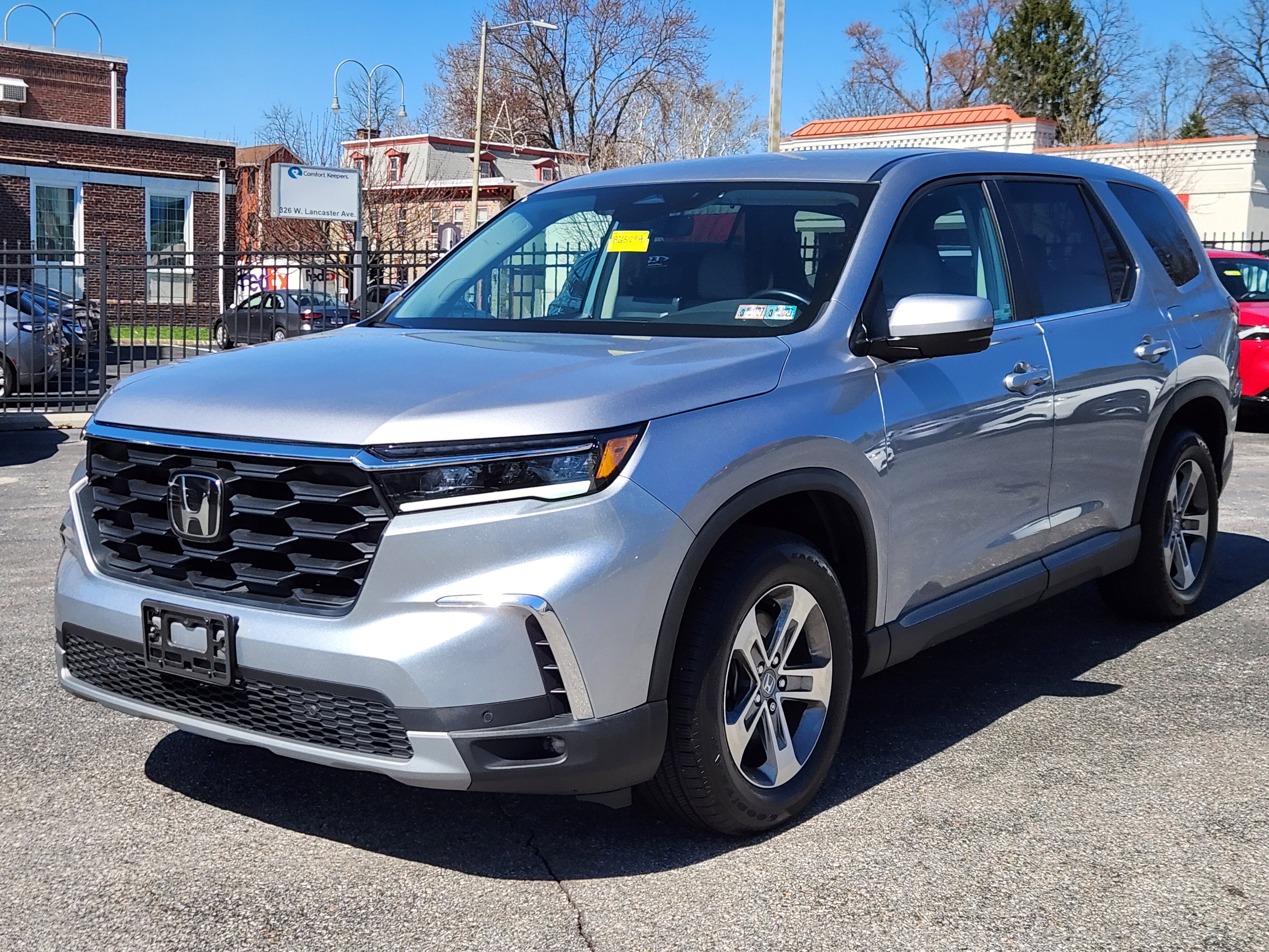 Used 2023 Honda Pilot EX-L image 2