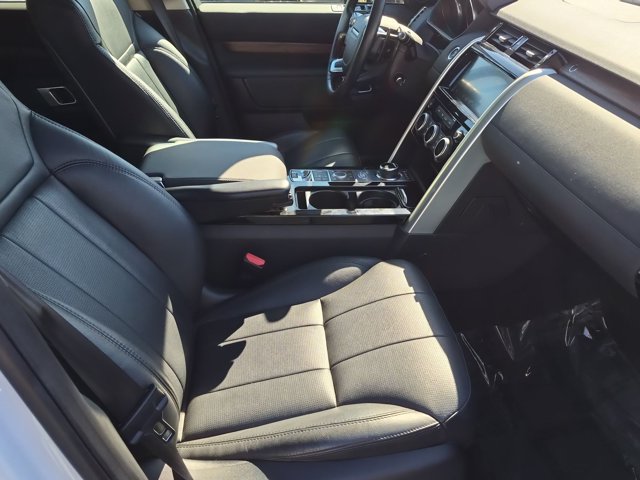 Used 2017 Land Rover Discovery HSE AWD/4WD image 27
