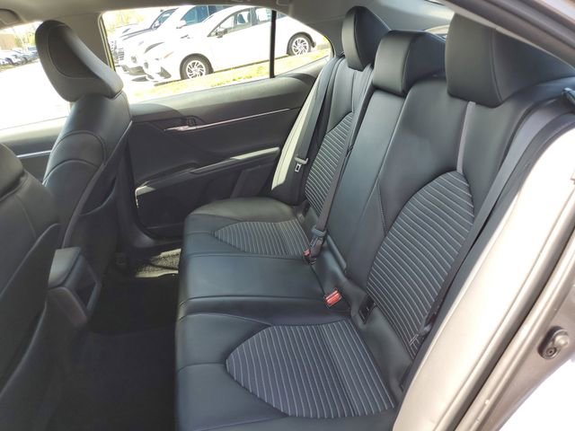 Used 2024 Toyota Camry SE FWD image 9