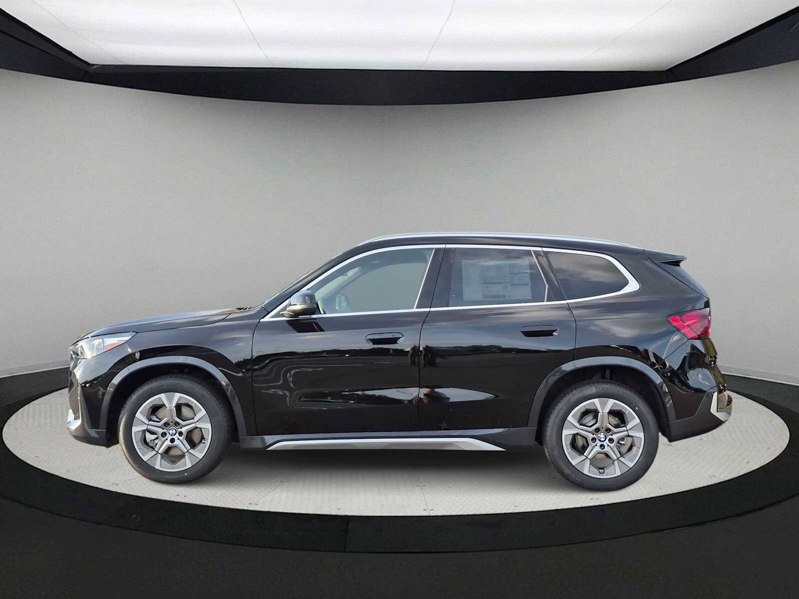 New 2027 BMW X1 xDrive28i AWD/4WD image 5