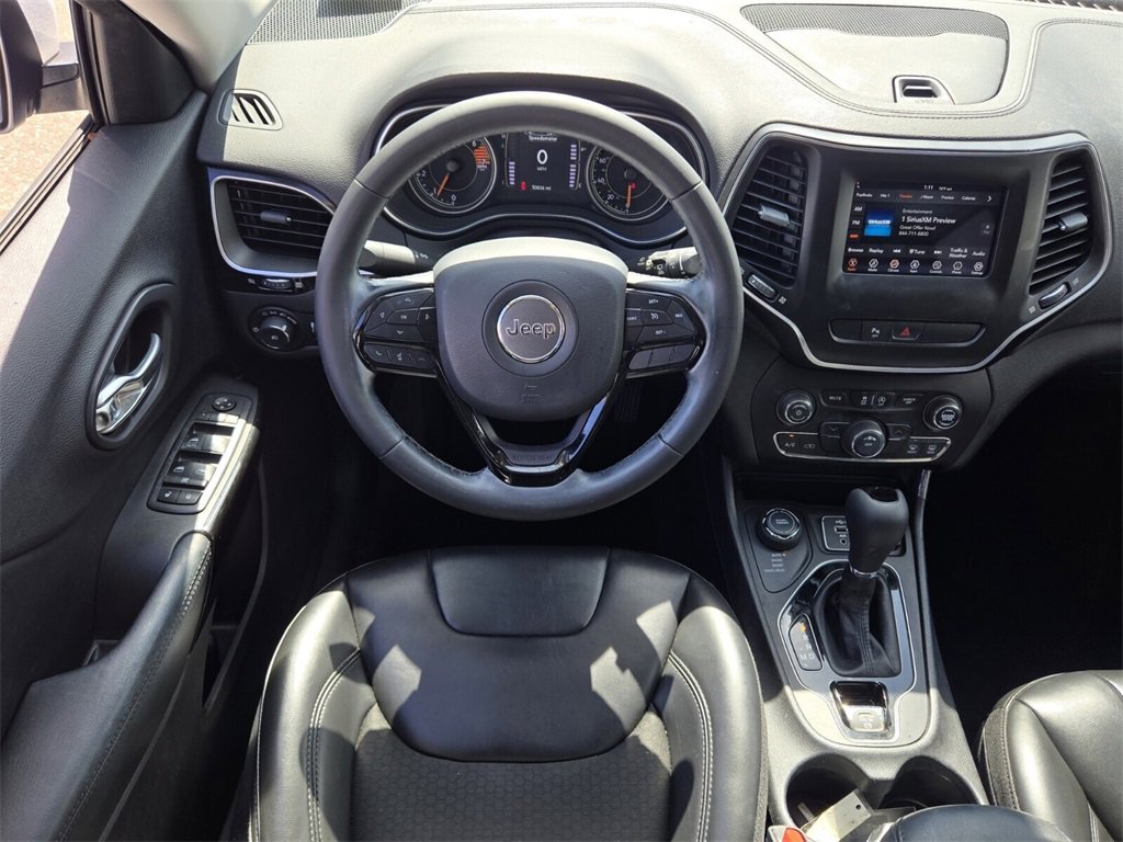 Used 2020 Jeep Cherokee Latitude Plus image 16