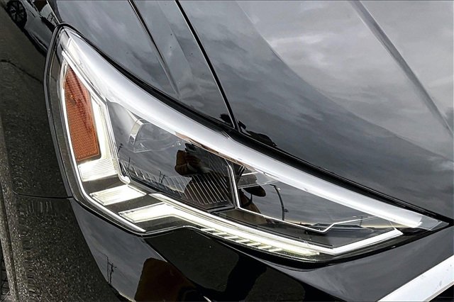 Used 2025 Audi Q3 2.0T Premium w/ Convenience Package image 31