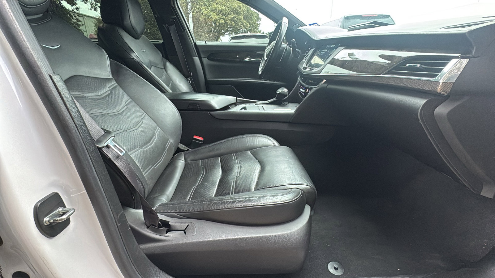 Used 2016 Cadillac CT6 Luxury w/ Active Chassis Package image 30