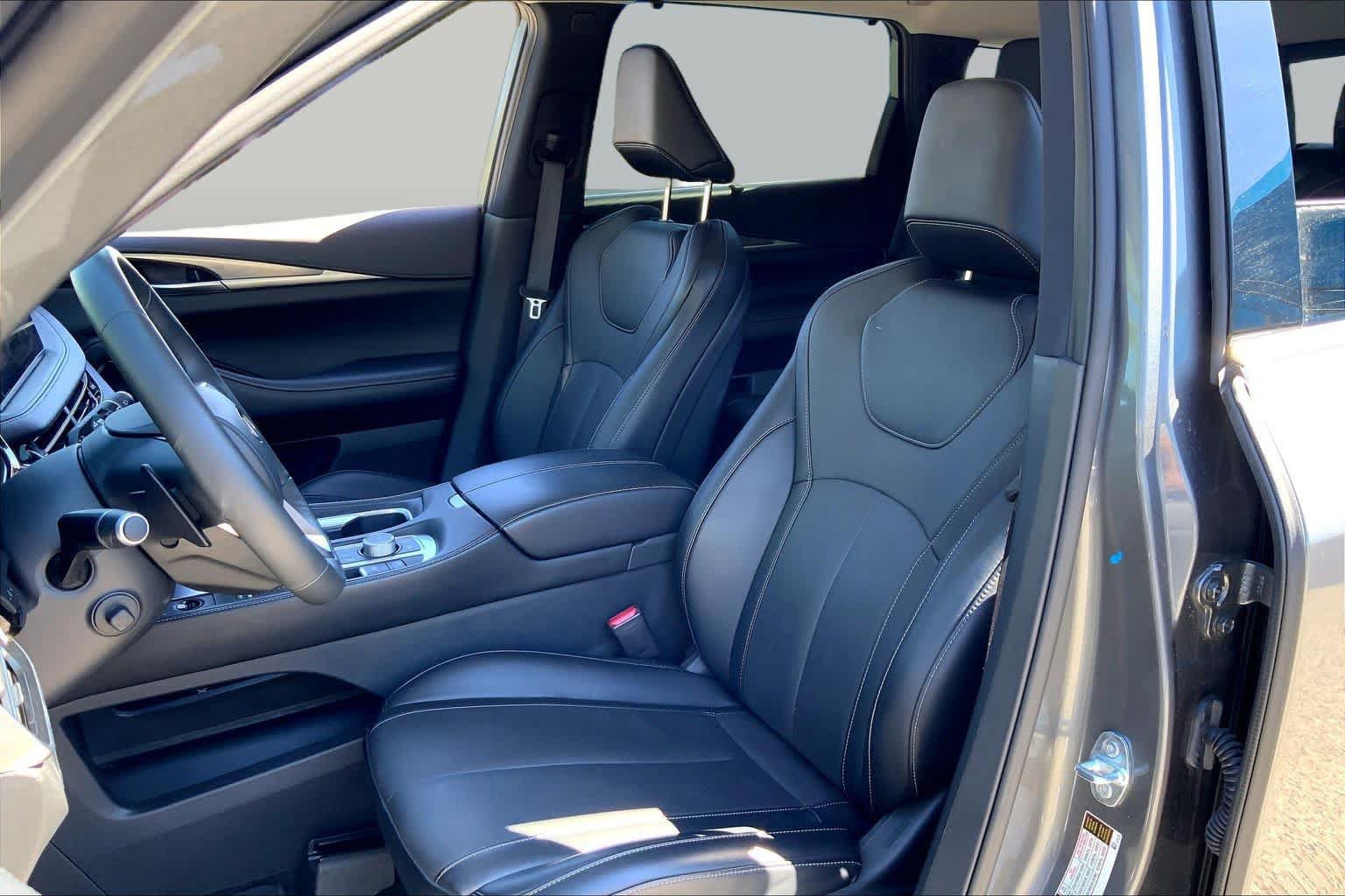 Used 2026 INFINITI QX60 Luxe AWD/4WD image 8